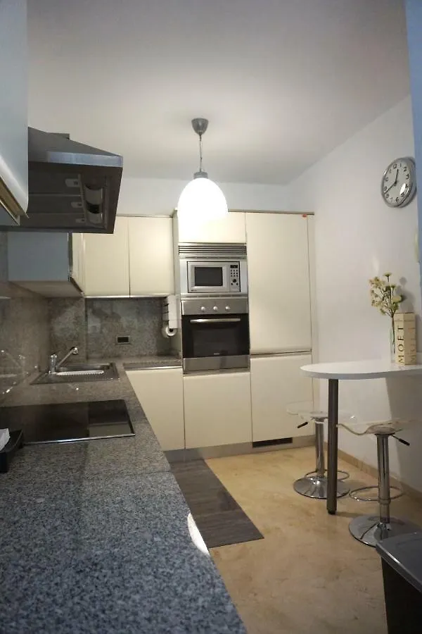 Beautiful Ocean-View Town House Villa Adeje Vakantiehuis